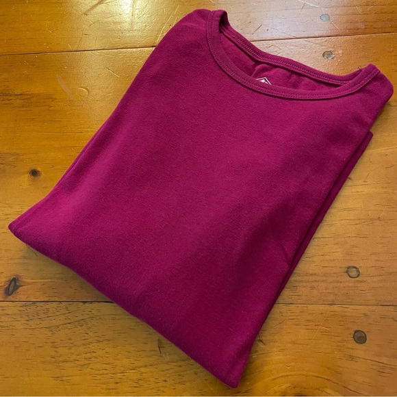 St. John’s Bay Petite Long Sleeve Shirt Soft Stretch Raspberry 100% Cotton EUC - Picture 9 of 9